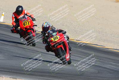 media/Nov-15-2024-CVMA Friday Practice (Fri) [[b142d29251]]/4-Group 4 and Trackday/Session 2 (Turn 10)/